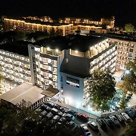 Готель Prestige Deluxe Aquapark Club 4*