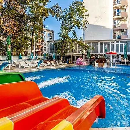 Prestige Deluxe Aquapark Club 4* Варна