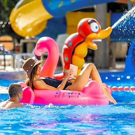 Prestige Deluxe Aquapark Club 4* Варна